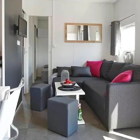 Prázdninový dům In Mit Whirlpool- Terrasse Und Grill By Interhome Wackersdorf
