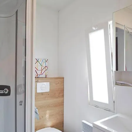 Prázdninový dům In Mit Whirlpool- Terrasse Und Grill By Interhome