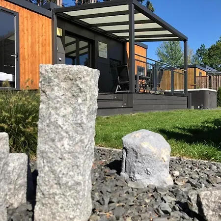 In Mit Whirlpool- Terrasse Und Grill By Interhome Feriehus *