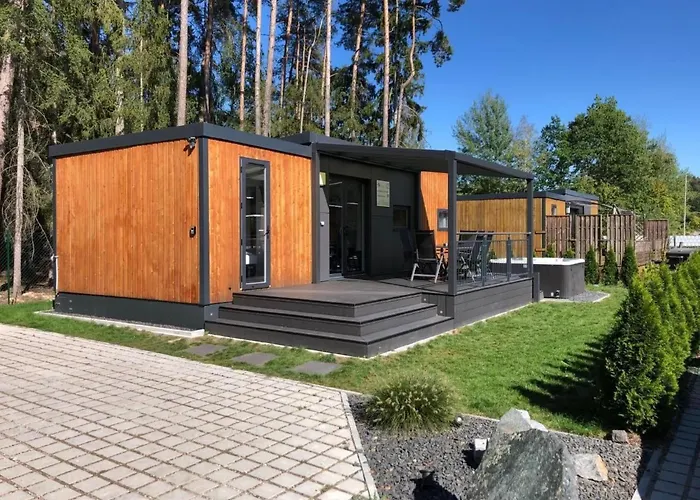 In Mit Whirlpool- Terrasse Und Grill By Interhome Σπίτι διακοπών *